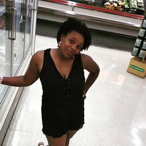 Meet your Posher, Sherika